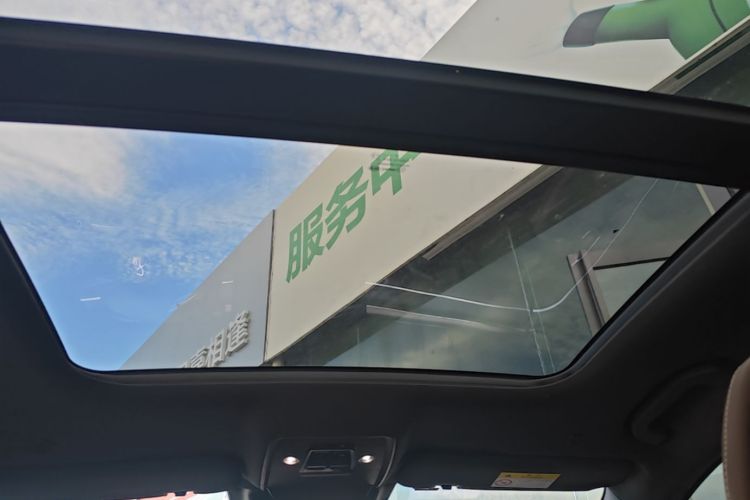 BYD Han 2022 car image #18