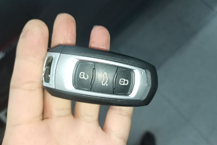 GEELY Emgrand GS 2018 car image #9