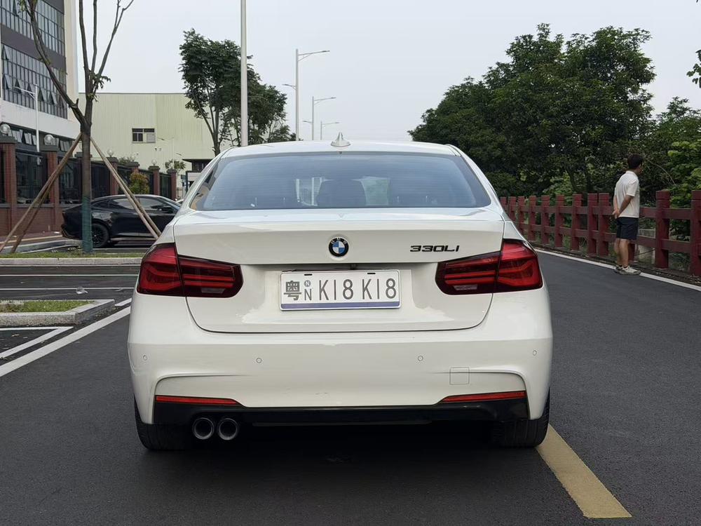 BMW 3 Series 2019 #5 BMW 3 Series 2019 car image #5