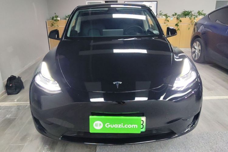 Tesla Model Y 2022 car image #3