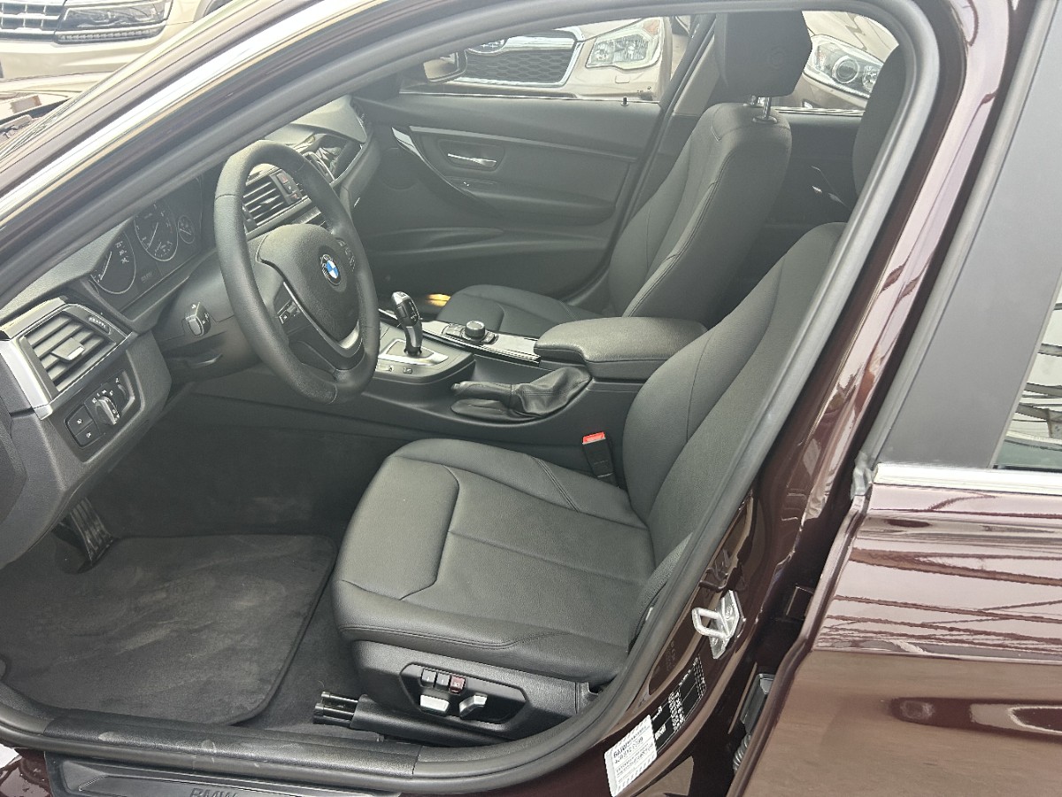 BMW 3 Series 2017 #5 BMW 3 Series 2017 صورة سيارة #5