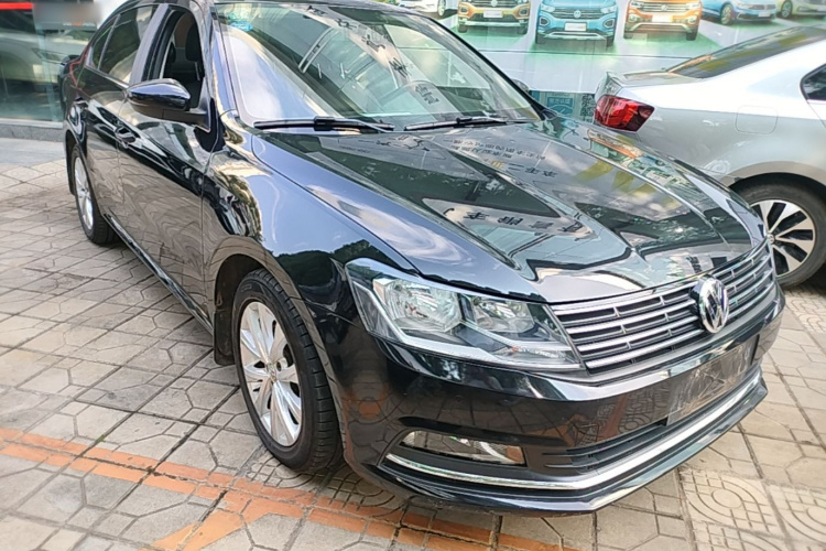 Volkswagen Lavida 2017 car image #4