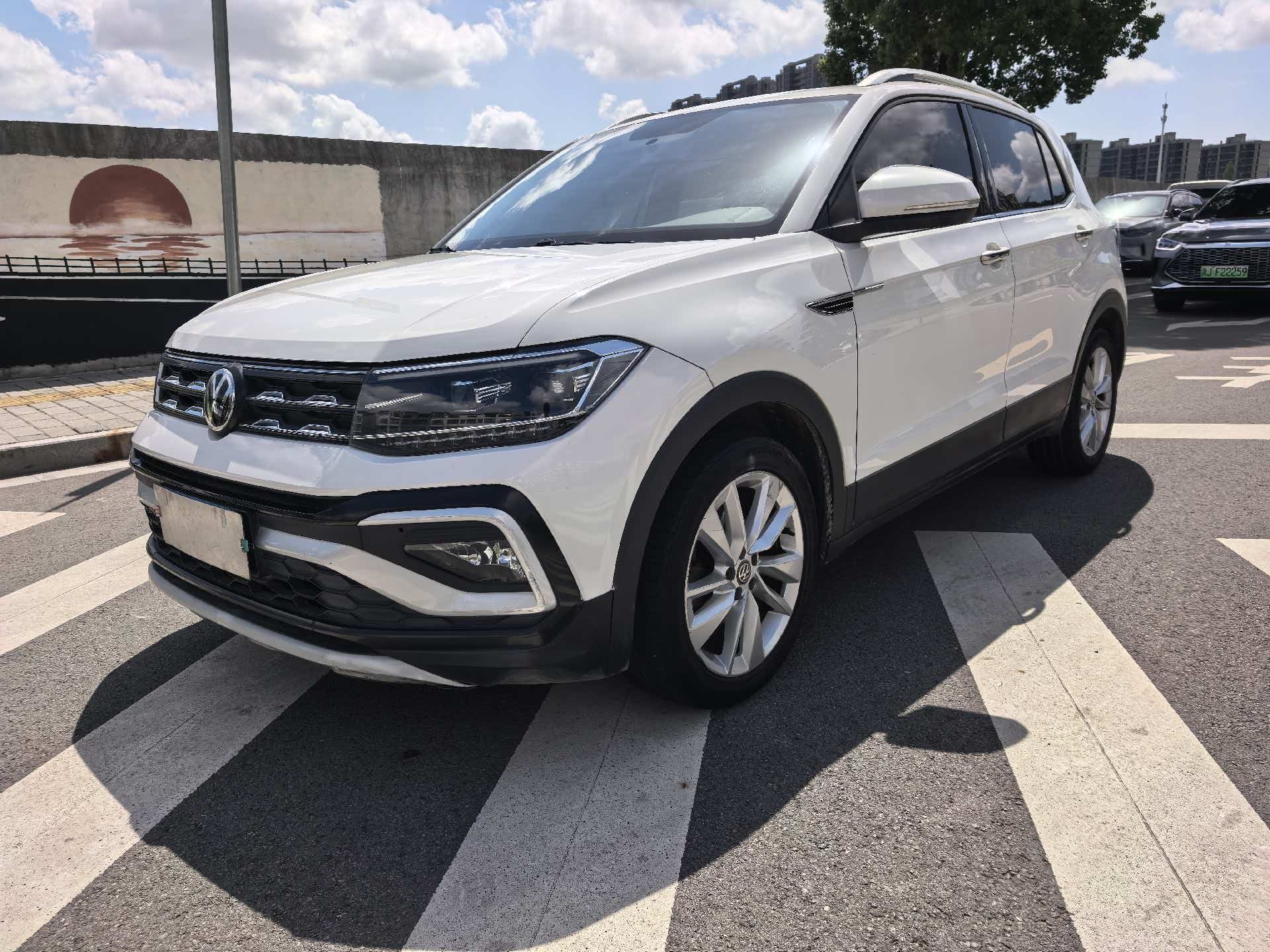 Volkswagen T-Cross 2019 Volkswagen T-Cross 2019 car image