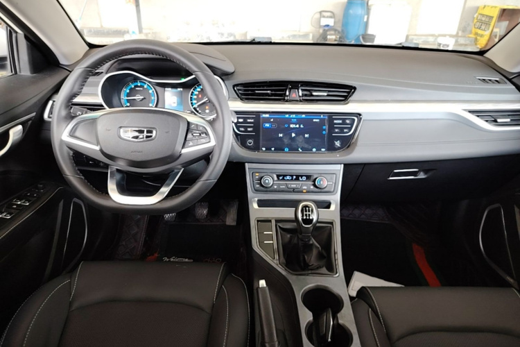 GEELY Emgrand 2020 car image #10