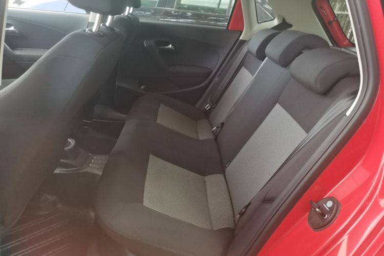 Volkswagen Polo 2016 #13 Volkswagen Polo 2016 car image #13