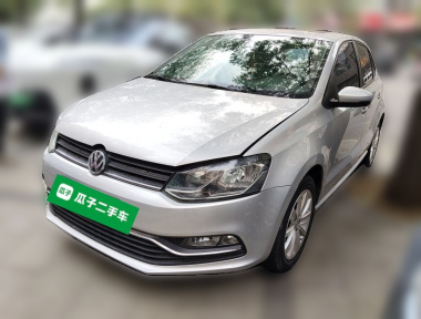 Volkswagen Polo 2015 Volkswagen Polo 2015 car image