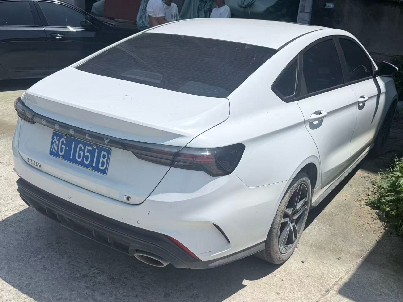 GEELY Binray 2022 image de voiture #4
