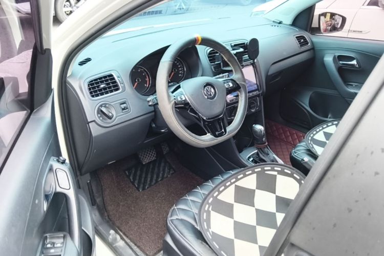 Volkswagen Polo 2017 #18 Volkswagen Polo 2017 car image #18