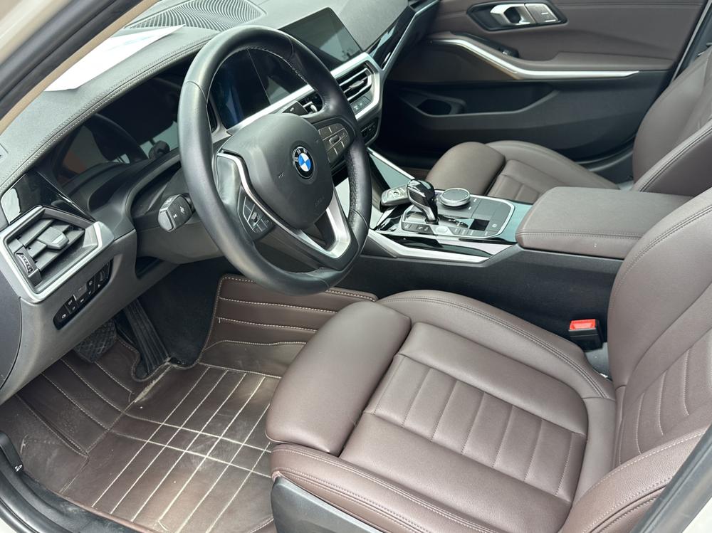 BMW 3 Series 2019 image de voiture #19