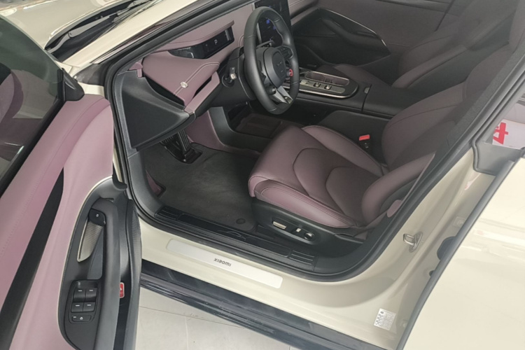 MI SU7 2025 car image #16