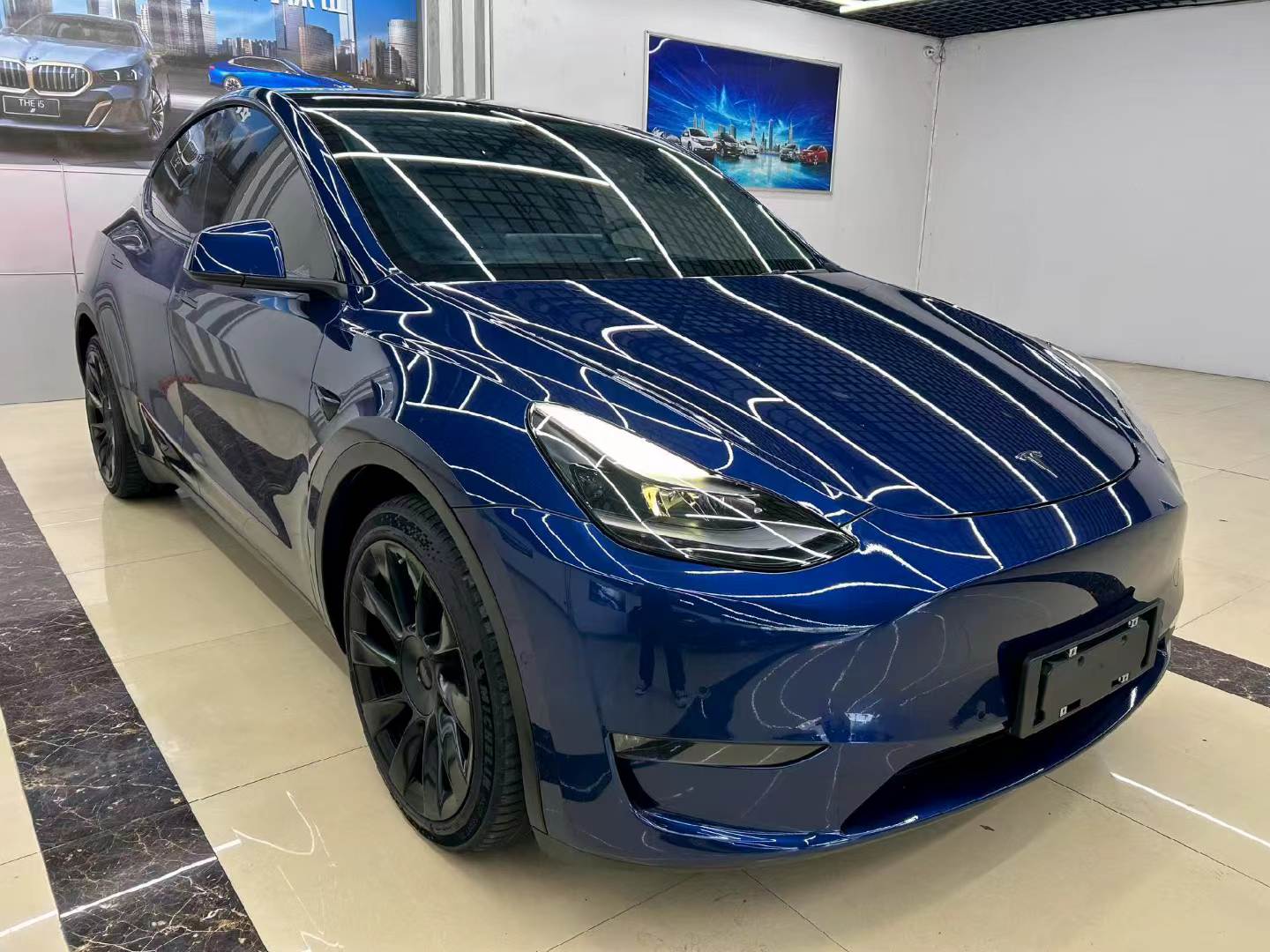 2021 car image #2