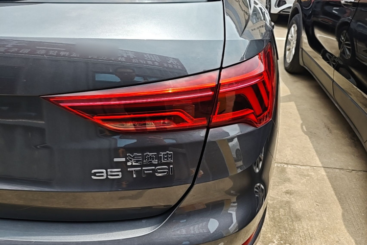 Audi Q3 2021 #8 Audi Q3 2021 immagine di auto #8
