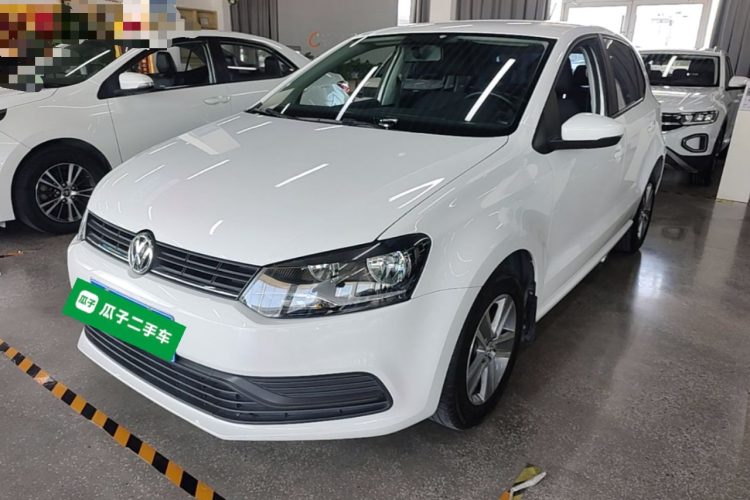 Volkswagen Polo 2018 car image #2