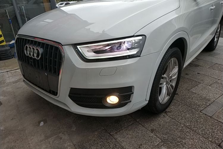 Audi Q3 2015 #23 Audi Q3 2015 car image #23