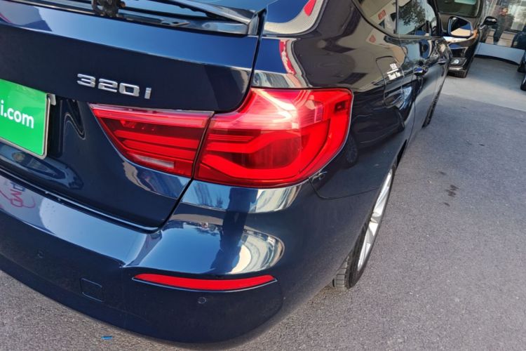 BMW 3 Series GT 2017 car image #8