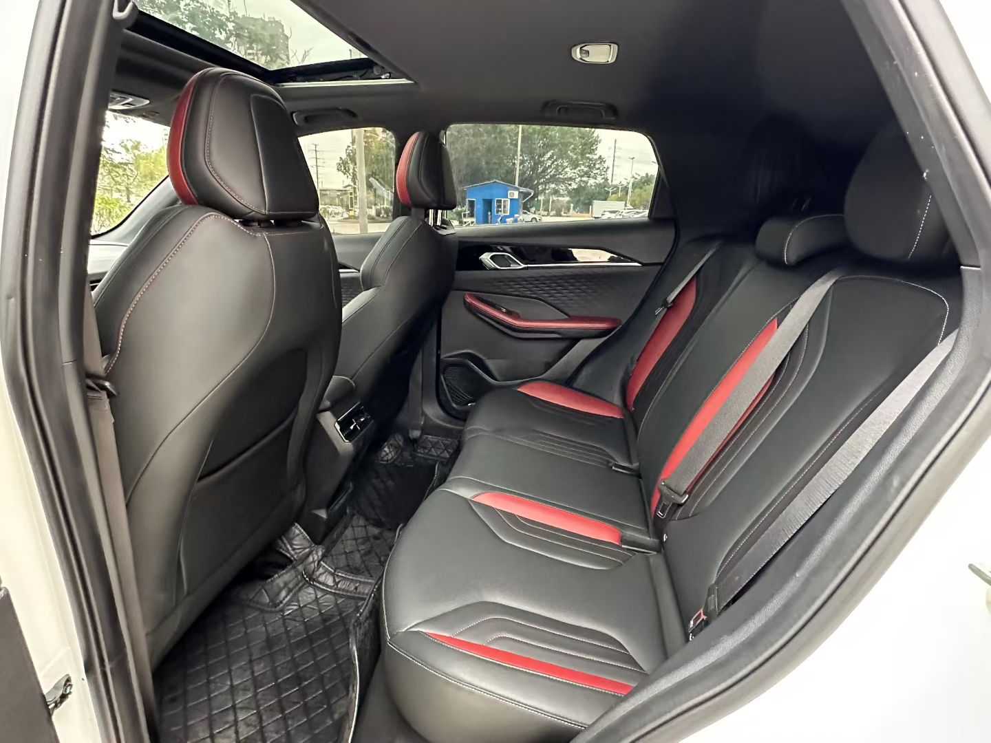 GEELY Coolray 2022 image de voiture #6