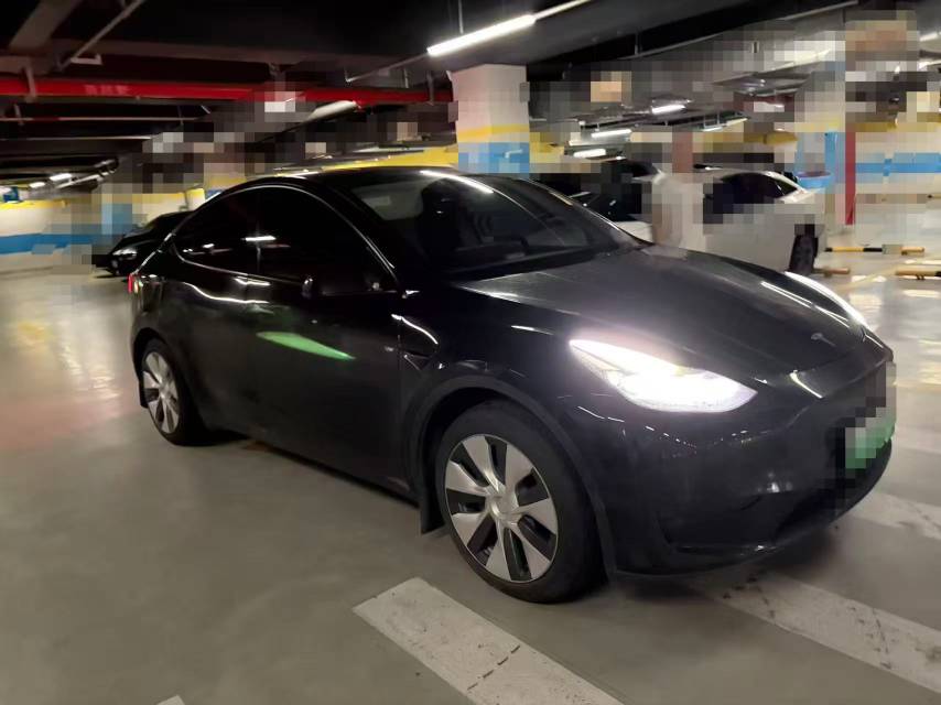 Tesla Model Y 2022 #2 Tesla Model Y 2022 car image #2