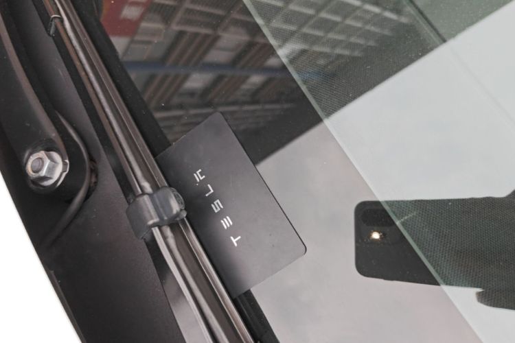 Tesla Model 3 2021 car image #9