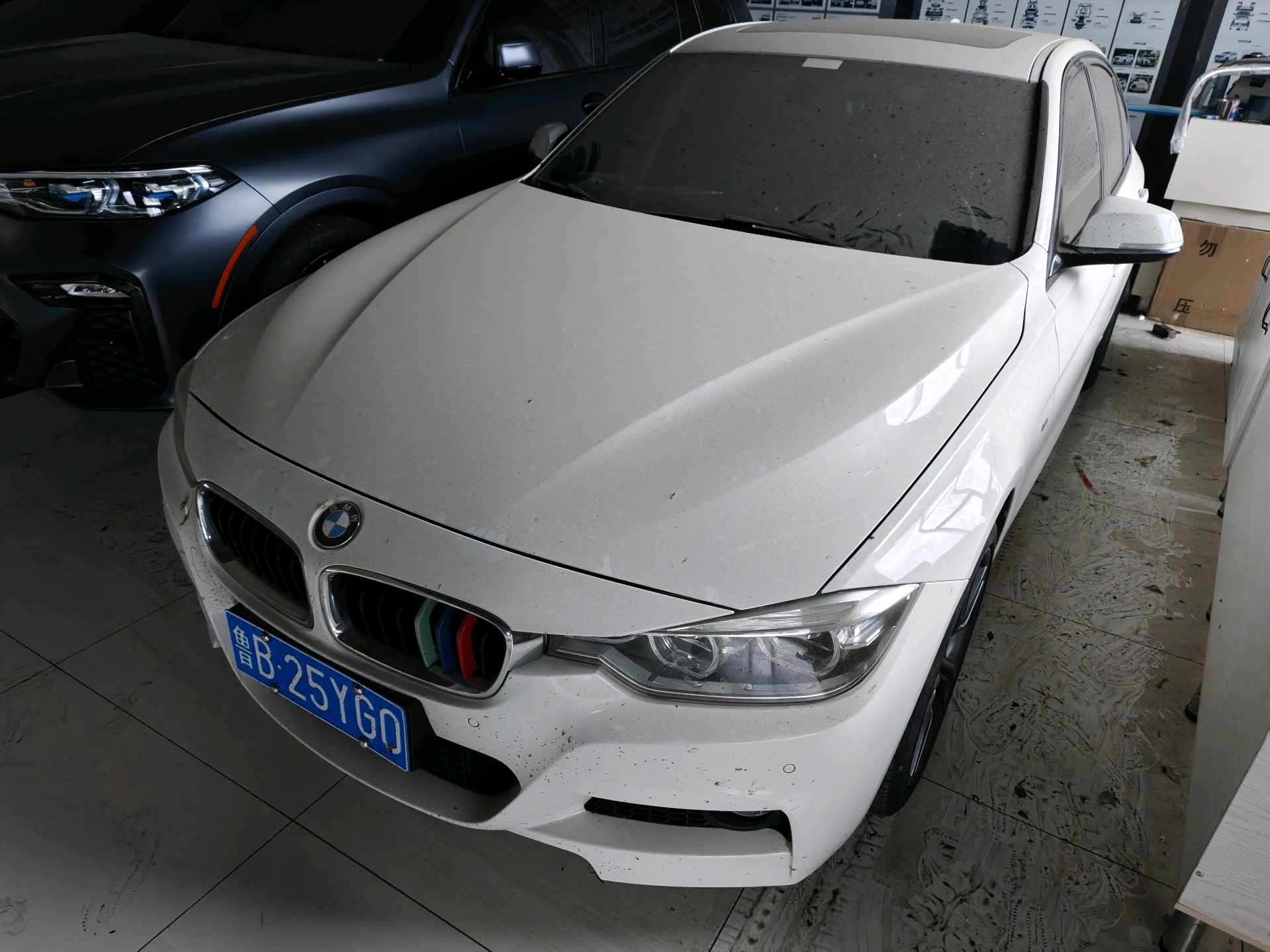 BMW 3 Series 2019 car image 