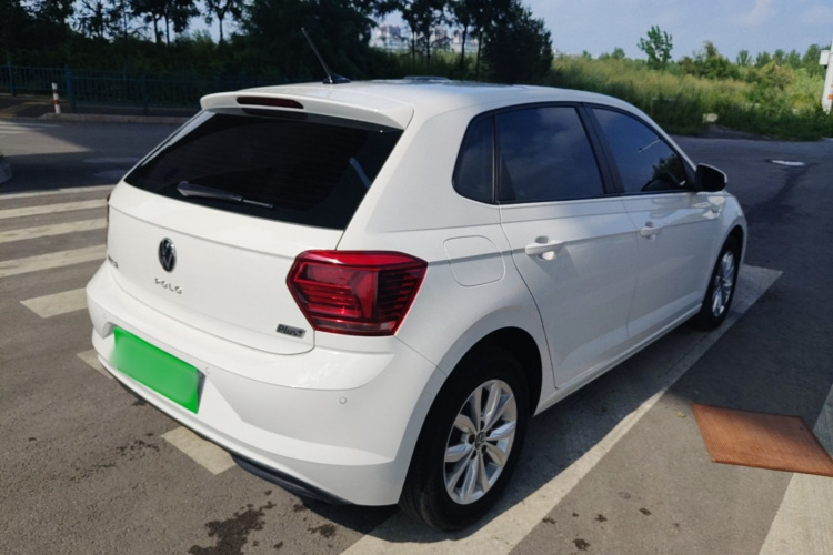 Volkswagen Polo 2021 car image #5