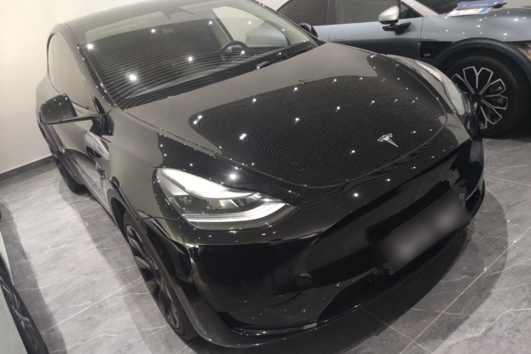 Tesla Model Y 2022 #4 Tesla Model Y 2022 car image #4