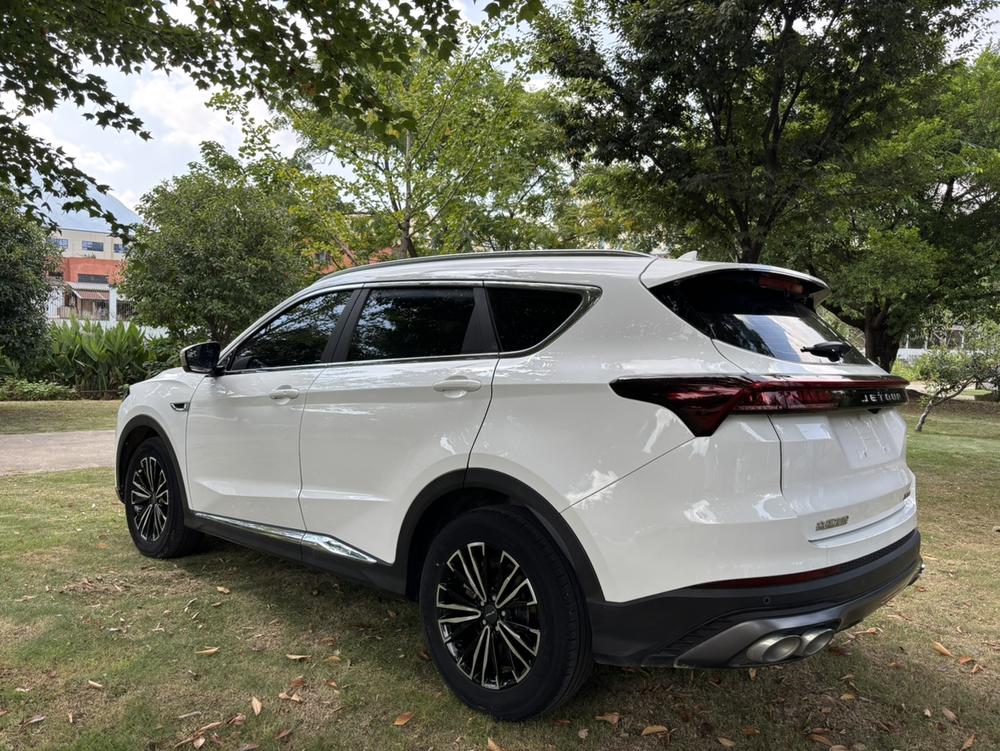 Jetour X70 PLUS 2022 car image #4