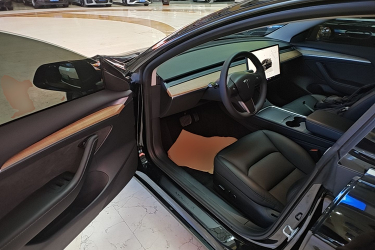 Tesla Model 3 2023 #16 Tesla Model 3 2023 car image #16