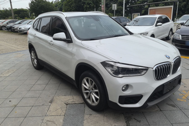 BMW X1 2017 #4 BMW X1 2017 car image #4