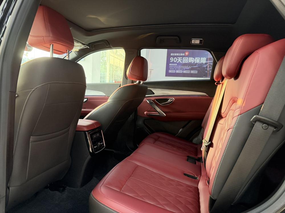 Jetour X70 PLUS 2023 car image #10
