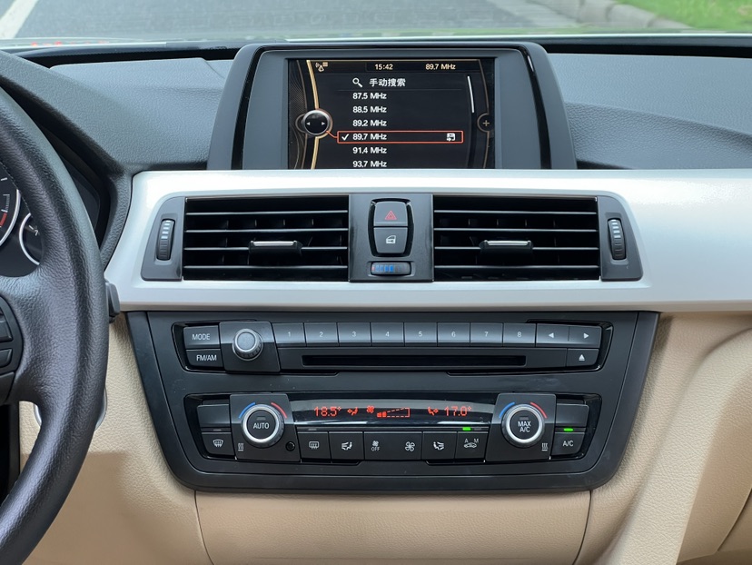 BMW 3 Series 2014 #9 BMW 3 Series 2014 car image #9