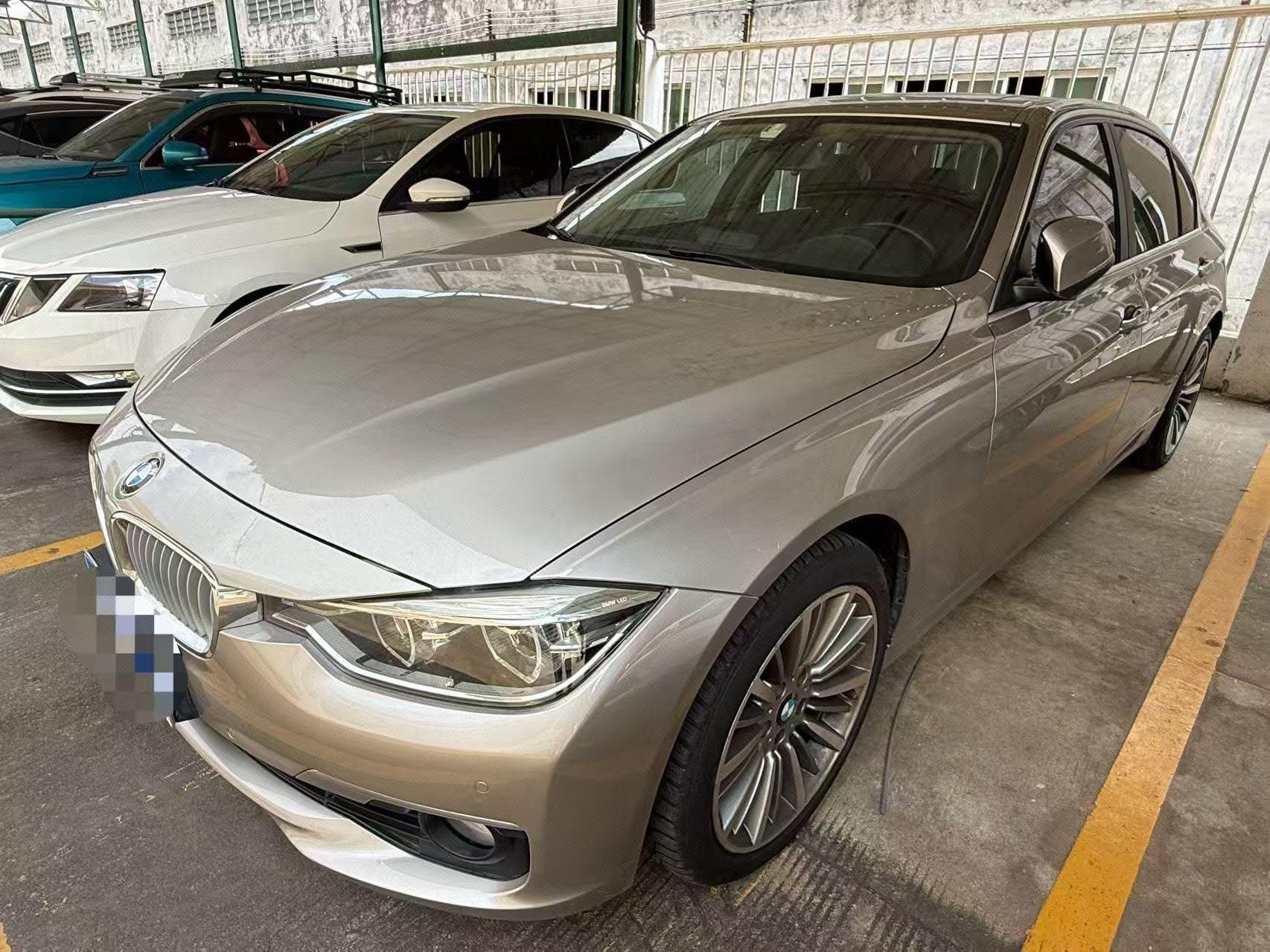 BMW 3 Series 2019 BMW 3 Series 2019 immagine di auto