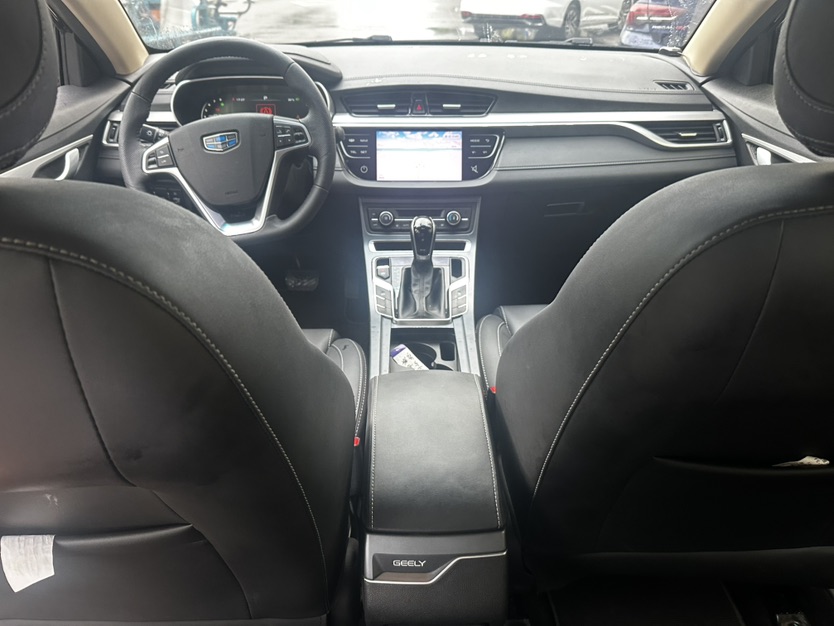 GEELY Emgrand 2019 car image #6