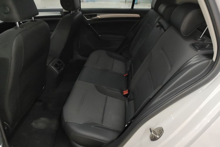 Volkswagen Golf 2018 #17 Volkswagen Golf 2018 car image #17