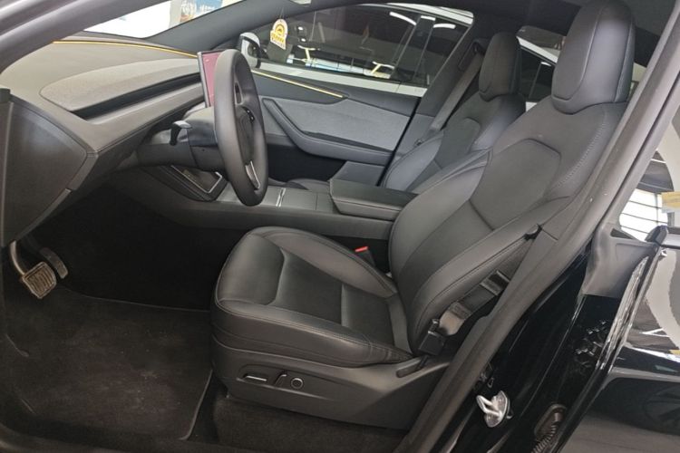 Tesla Model Y 2026 #15 Tesla Model Y 2026 imagen de coche #15