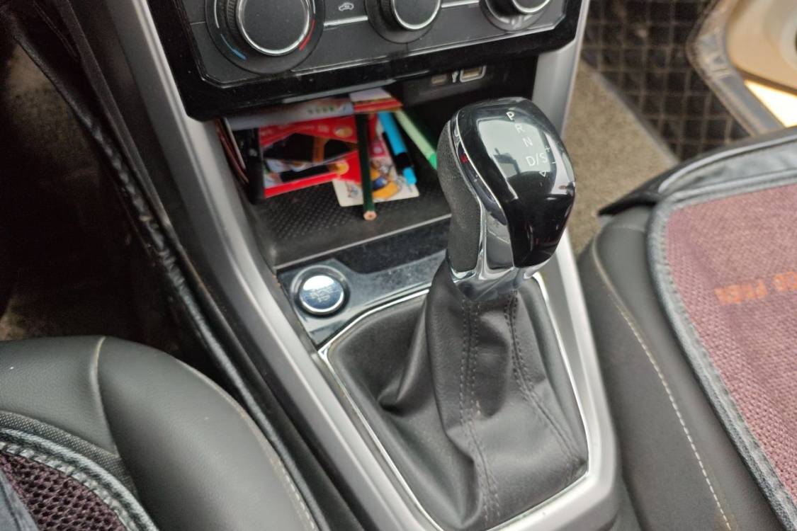 Volkswagen T-Cross 2021 #28 Volkswagen T-Cross 2021 car image #28