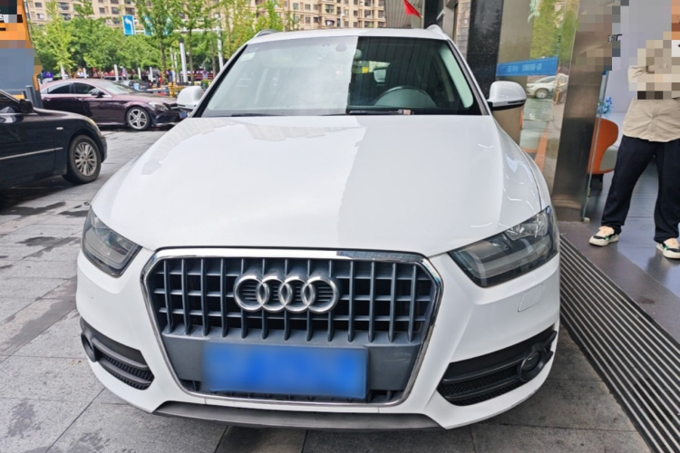 Audi Q3 2015 #3 Audi Q3 2015 car image #3