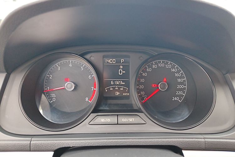 Volkswagen Lavida 2017 car image #16