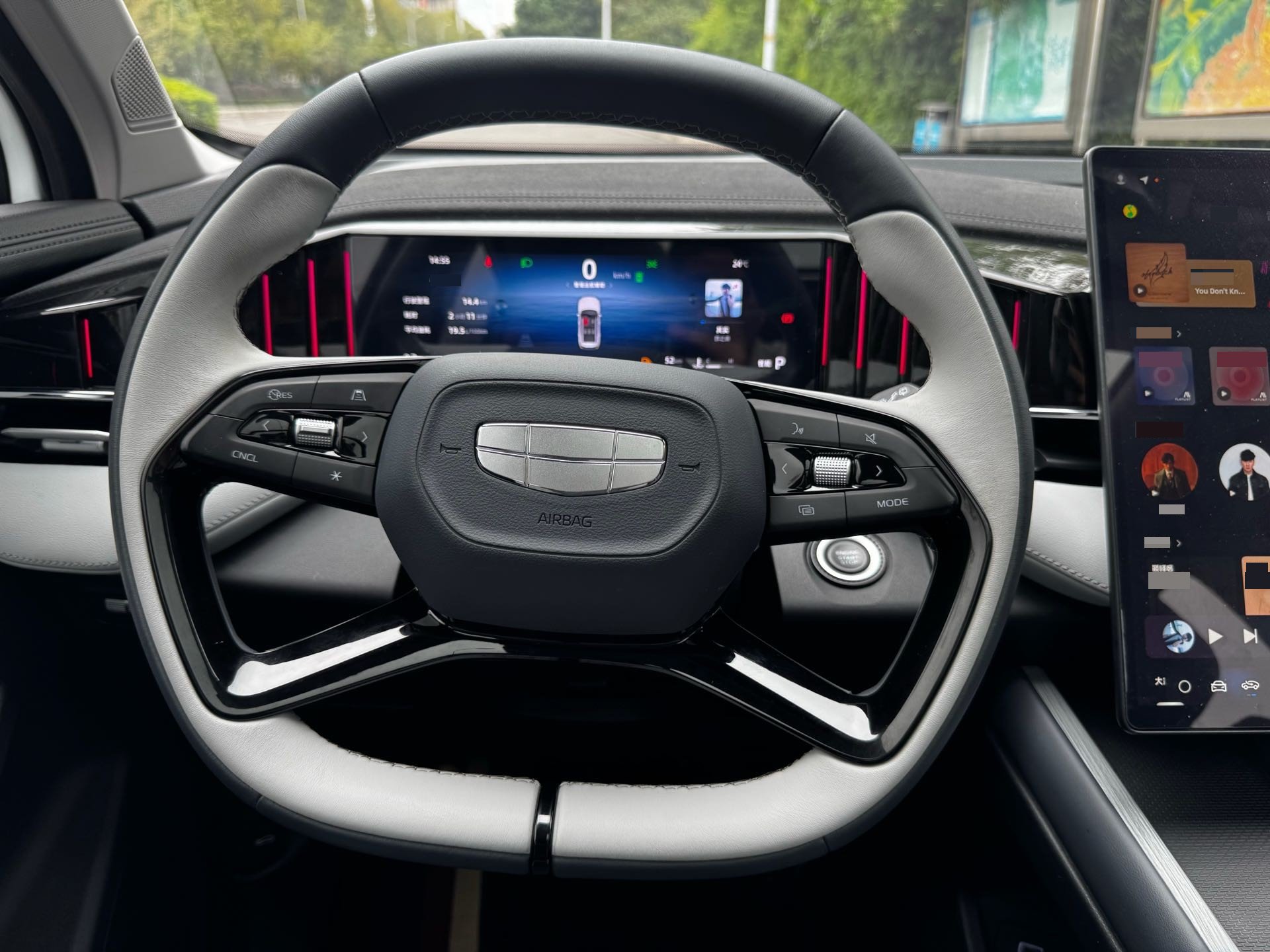 GEELY Boyue L 2024 car image #14
