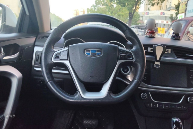 GEELY Emgrand 2017 car image #12