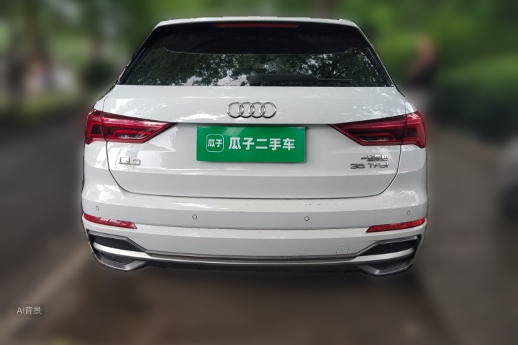 Audi Q3 2020 car image #6