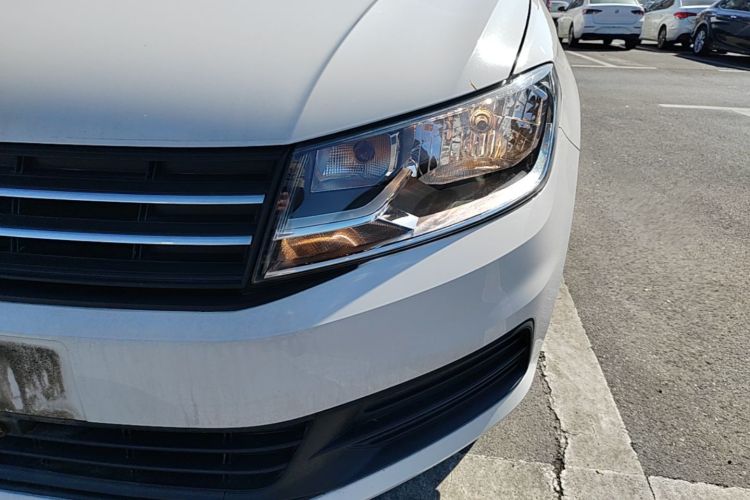Volkswagen Santana 2017 car image #23