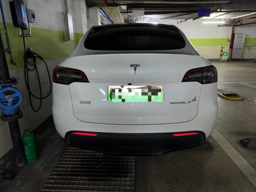 Tesla Model Y 2024 #3 Tesla Model Y 2024 imagen de coche #3