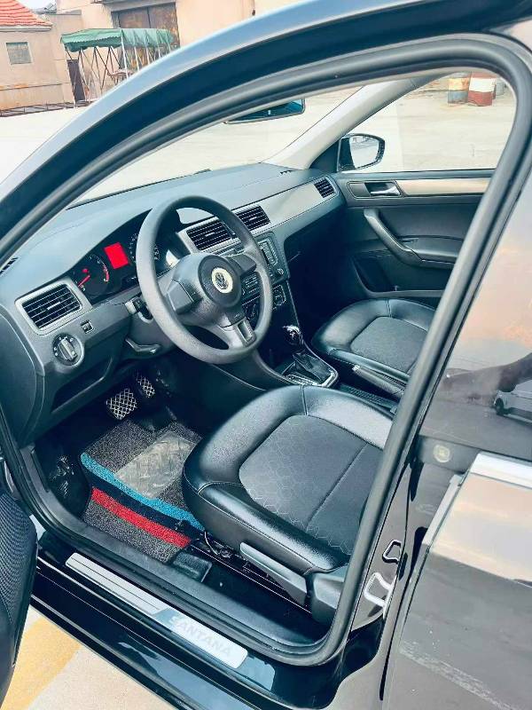 Volkswagen Santana 2016 car image #5