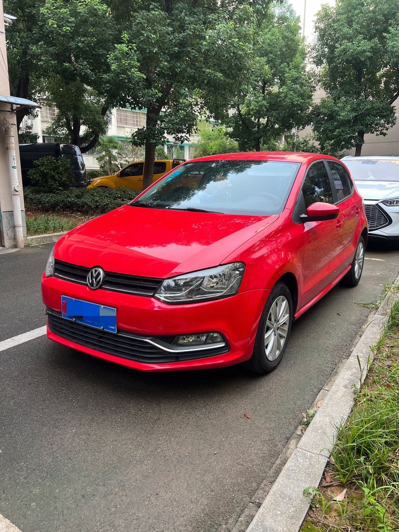 Volkswagen Polo 2016 Volkswagen Polo 2016 car image