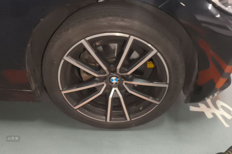 BMW 3 Series 2021 car image #9