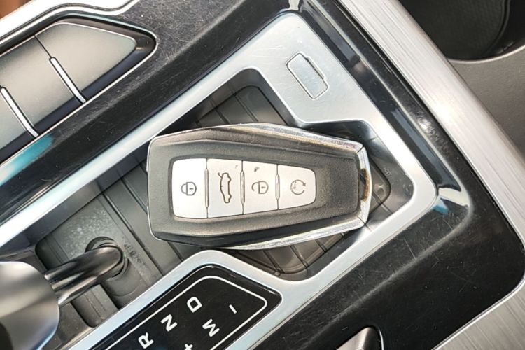 GEELY Emgrand GS 2019 car image #14