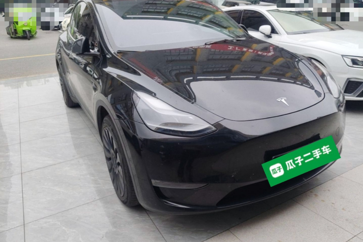 Tesla Model Y 2022 #4 Tesla Model Y 2022 car image #4