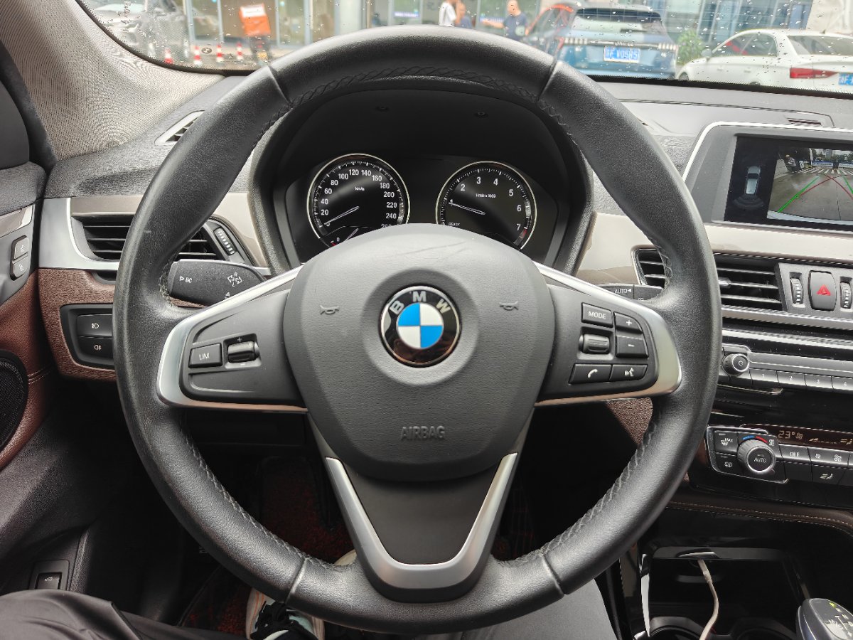 BMW X1 2019 #12 BMW X1 2019 car image #12