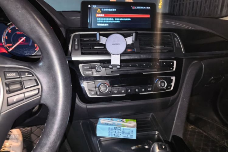 BMW 3 Series 2018 #15 BMW 3 Series 2018 immagine di auto #15