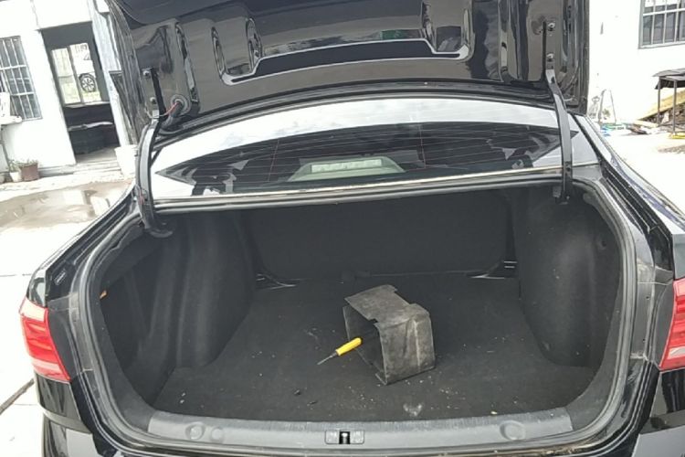 Volkswagen Lavida 2019 car image #21